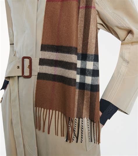 black burberry scarf amazon|Burberry giant check cashmere scarf.